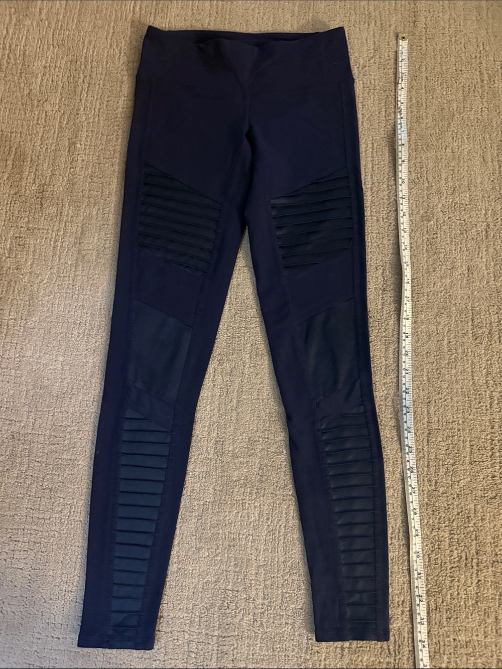 Alo Leggings